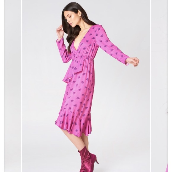 Pink/Floral Long Sleeve Midi Dress w frill detail - Picture 3 of 4